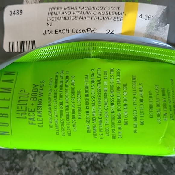 The Nobleman Men's Face and Body Wipes - Hemp and Cooling Packages - Picture 4 of 9